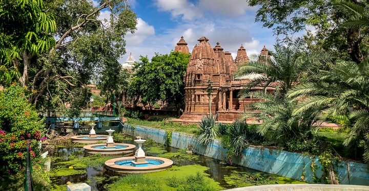 mandore not really hampi of rajasthan but a beautiful park with temples, fort, fountains, museum and a lot more 3