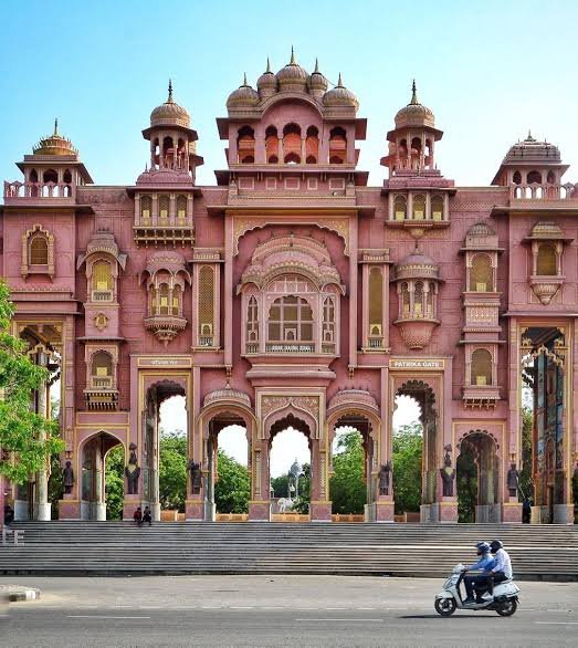 patrika gate